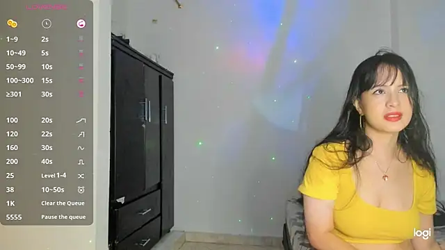 lolacute69 online show from March 4, 3:53 pm