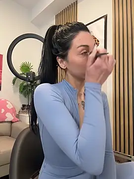 NattyFierros online show from October 22, 5:45 pm