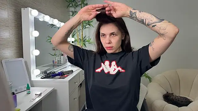 NattyFierros online show from April 16, 11:11 am