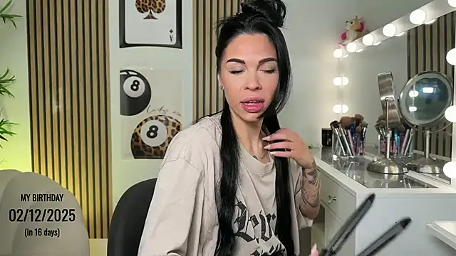 NattyFierros online show from November 16, 8:08 am