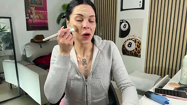 NattyFierros online show from October 4, 8:05 am