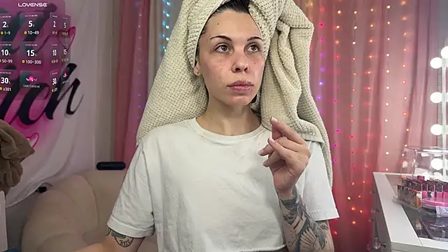 NattyFierros online show from July 17, 9:45 pm