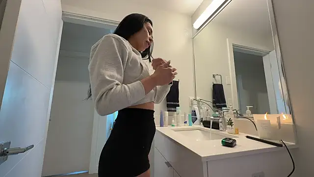 NattyFierros online show from February 25, 6:08 pm