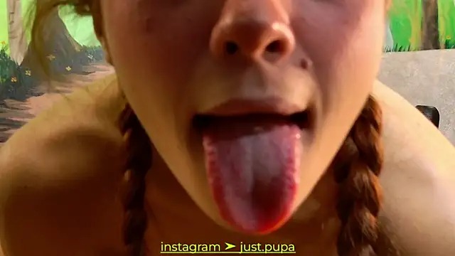 Snapshot of Pinkypupa-Love chatting on February 25, 10:20 pm Pinkypupa-Love online show from February 25, 10:20 pm