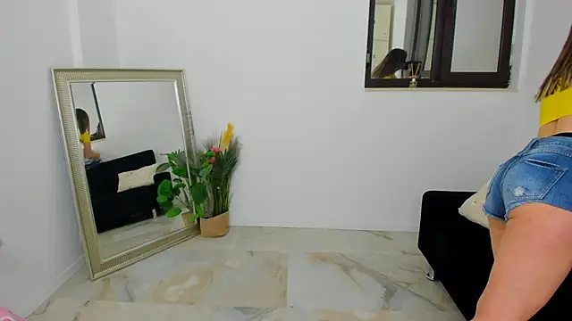 Snapshot of Darya_Baby chatting on March 19, 7:38 pm Darya Baby online show from March 19, 7:38 pm