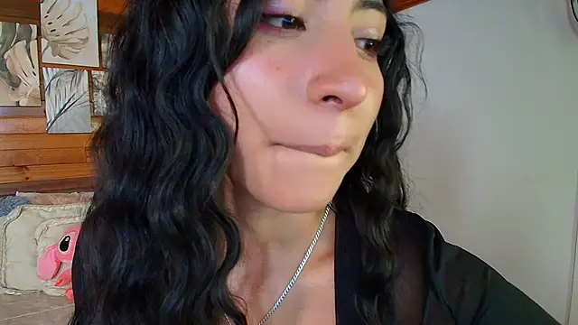 amber curly online show from February 11, 7:47 pm