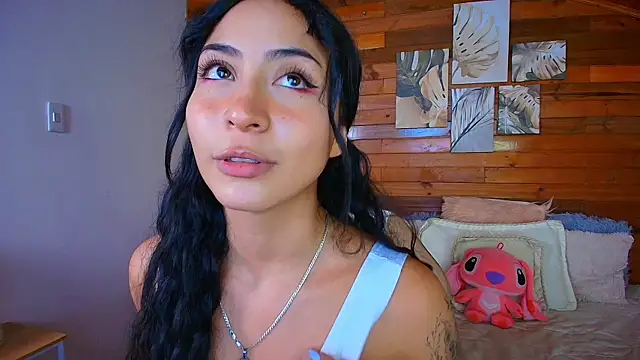 amber curly online show from April 1, 9:56 pm