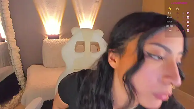 amber curly online show from February 4, 7:22 pm