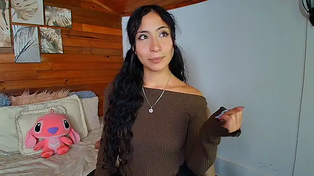 amber curly online show from February 6, 10:39 pm