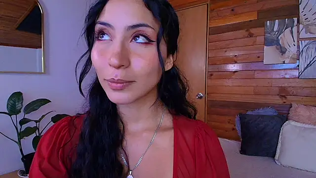 amber curly online show from April 29, 9:32 pm