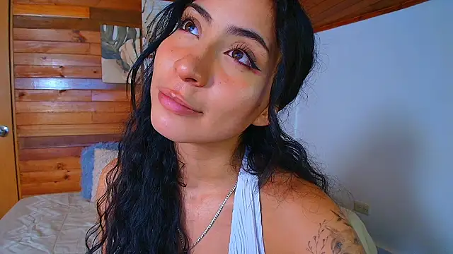 amber curly online show from March 26, 5:33 pm