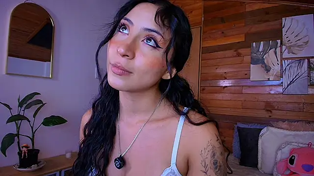 amber curly online show from June 2, 9:48 pm