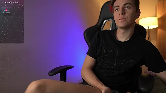 TaisonBrownX online show from March 13, 7:28 pm