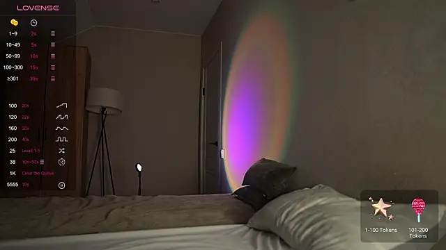 TaisonBrownX online show from October 7, 4:13 am