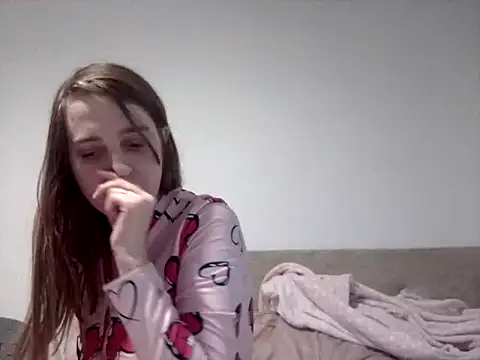 EvieRoseex online show from April 2, 6:14 pm