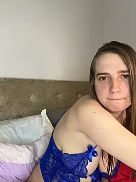 Snapshot of EvieRoseex chatting on June 6, 3:50 pm EvieRoseex online show from June 6, 3:50 pm
