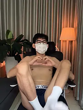 MinhTuanLive online show from February 19, 8:11 am