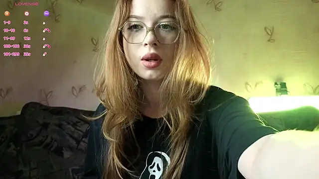 Snapshot of KatalinaAmore chatting on July 7, 5:16 pm KatalinaAmore online show from July 7, 5:16 pm