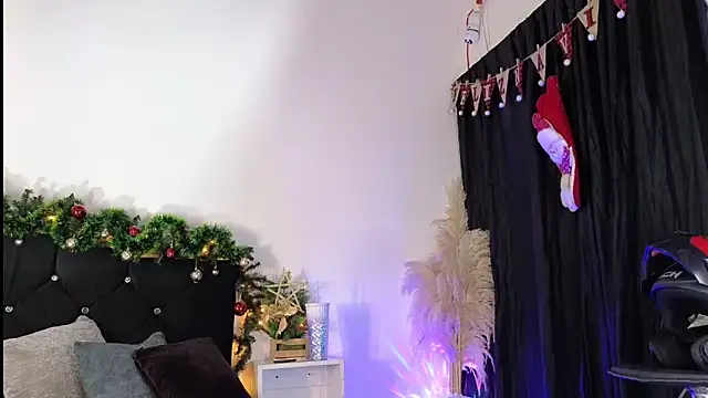 john cartter1 online show from November 29, 11:21 am