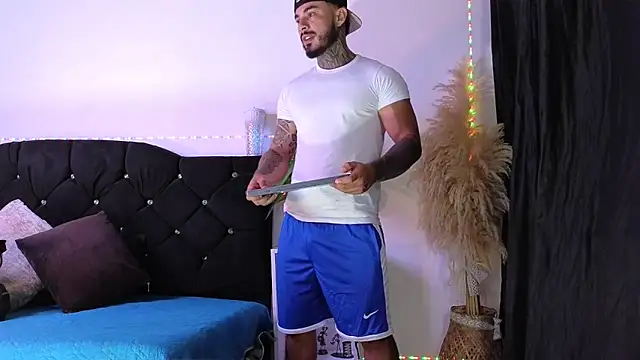 john cartter1 online show from February 14, 12:16 pm