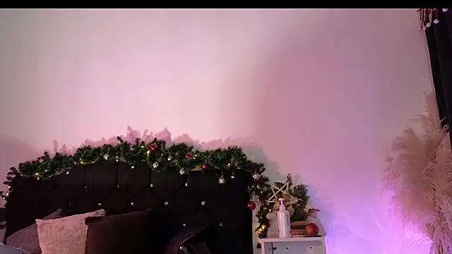 john cartter1 online show from December 15, 11:27 am