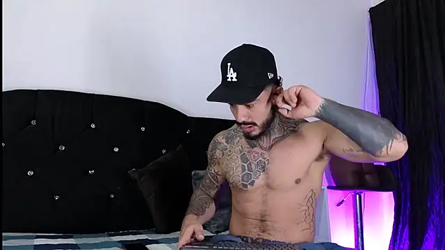 john cartter1 online show from September 20, 11:04 am