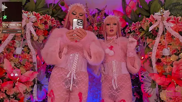 AlisonSharon online show from April 19, 3:51 am