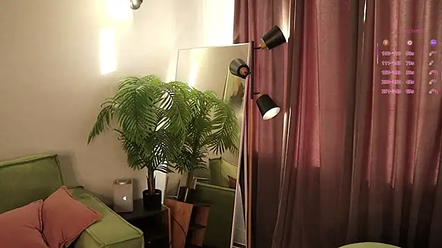 Sandy-the-Squirrel online show from October 29, 12:48 pm