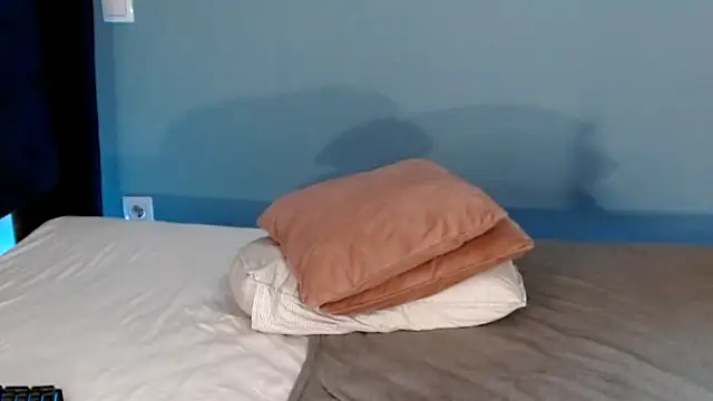 Snapshot of AnnaMaee chatting on January 8, 2:14 am AnnaMaee online show from January 8, 2:14 am