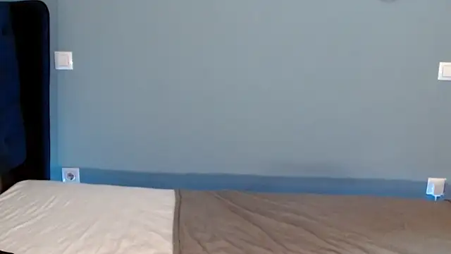 Snapshot of AnnaMaee chatting on January 10, 12:27 am AnnaMaee online show from January 10, 12:27 am