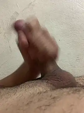 Snapshot of rodrig3105 chatting on March 14, 10:27 pm rodrig3105 online show from March 14, 10:27 pm