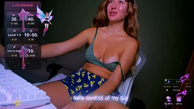 Snapshot of ReggieMeow chatting on November 4, 1:09 am ReggieMeow online show from November 4, 1:09 am