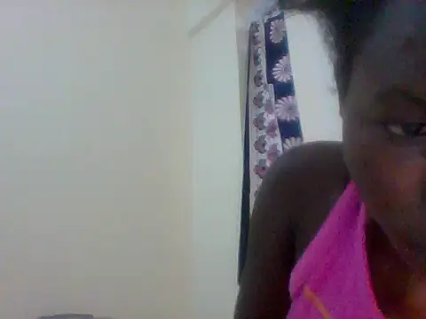 Snapshot of Fine_baby0001 chatting on June 19, 3:45 am Fine baby0001 online show from June 19, 3:45 am