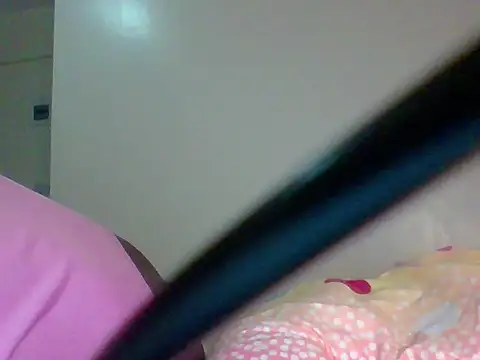 Snapshot of Fine_baby0001 chatting on May 26, 5:11 pm Fine baby0001 online show from May 26, 5:11 pm