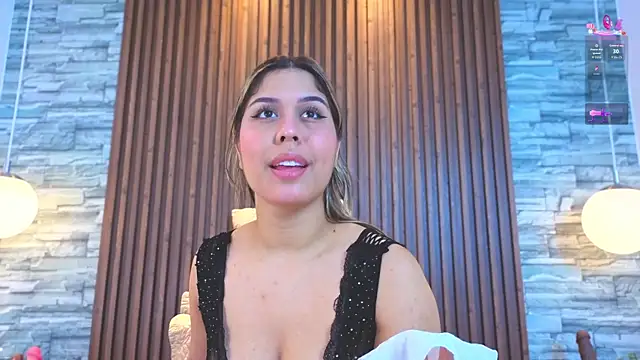 Snapshot of alannavidal chatting on June 12, 3:04 am alannavidal online show from June 12, 3:04 am