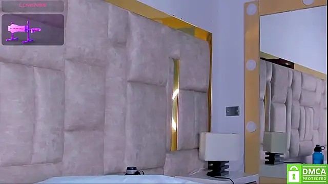 Snapshot of Eris_Rose chatting on November 18, 8:12 pm Eris Rose online show from November 18, 8:12 pm