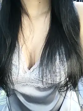  Linez  online show from April 10, 5:20 pm