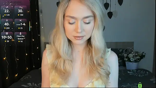 TheVanessaMaes online show from February 19, 12:29 am