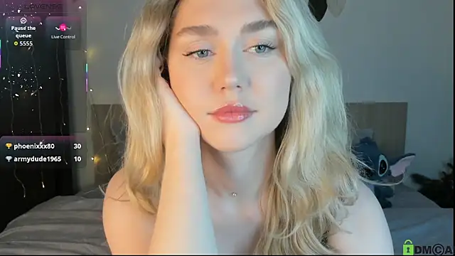 TheVanessaMaes online show from February 13, 12:10 am