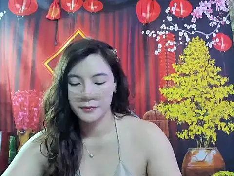 Sugar lipsz online show from March 7, 10:54 am