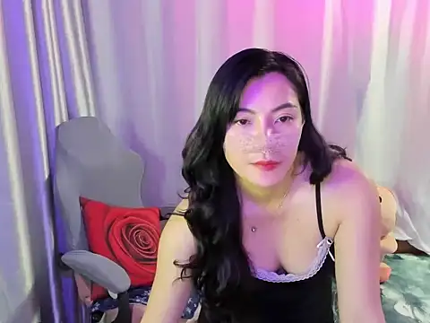 Snapshot of Sugar_lipsz chatting on July 19, 6:11 am Sugar lipsz online show from July 19, 6:11 am