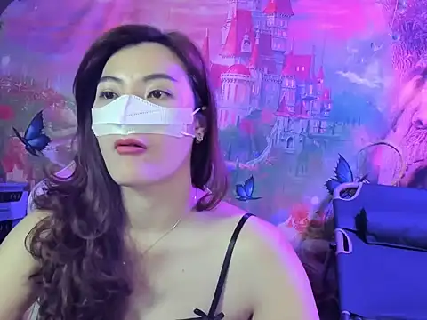 Sugar lipsz online show from October 6, 10:38 am