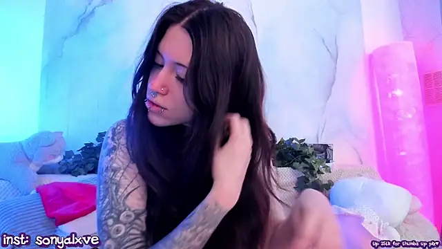 Snapshot of vergillhell chatting on January 23, 6:28 am vergillhell online show from January 23, 6:28 am