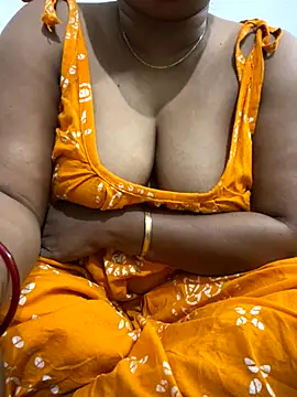 Snapshot of Nancy-22 chatting on November 27, 1:11 pm Nancy-22 online show from November 27, 1:11 pm