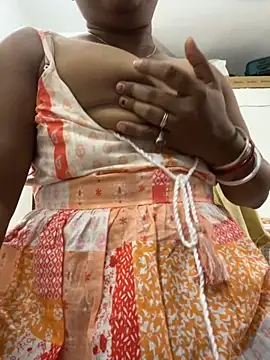 Snapshot of Nancy-22 chatting on October 29, 9:19 am Nancy-22 online show from October 29, 9:19 am