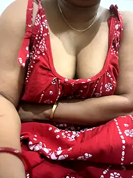 Snapshot of Nancy-22 chatting on November 25, 11:10 am Nancy-22 online show from November 25, 11:10 am