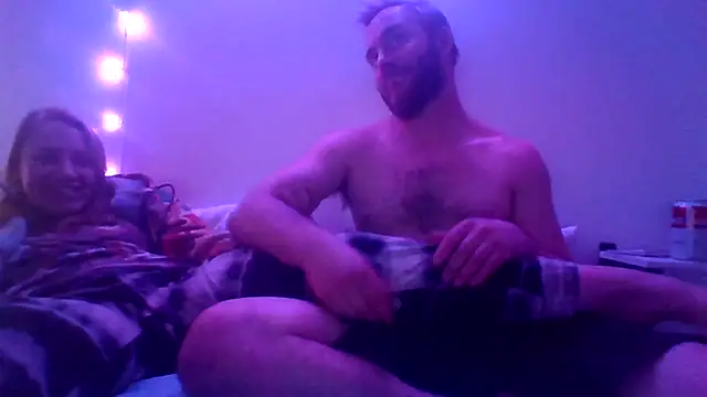 Snapshot of Juicelip chatting on December 14, 8:42 am Juicelip online show from December 14, 8:42 am