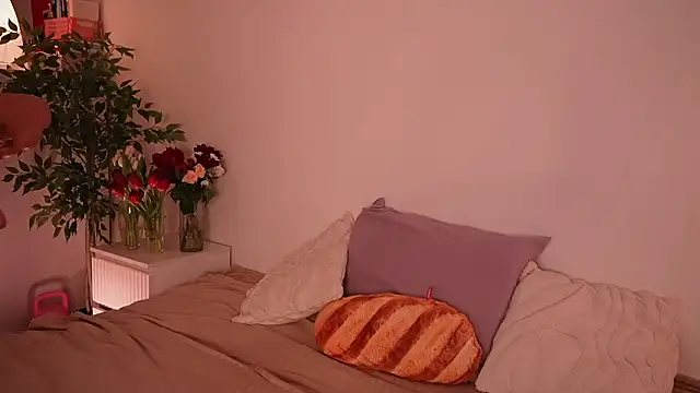 kris69kiss online show from March 8, 1:03 pm