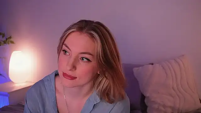 Snapshot of kris69kiss chatting on February 8, 1:09 pm kris69kiss online show from February 8, 1:09 pm