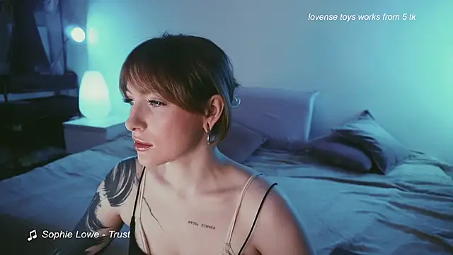 kris69kiss online show from November 9, 2:32 pm